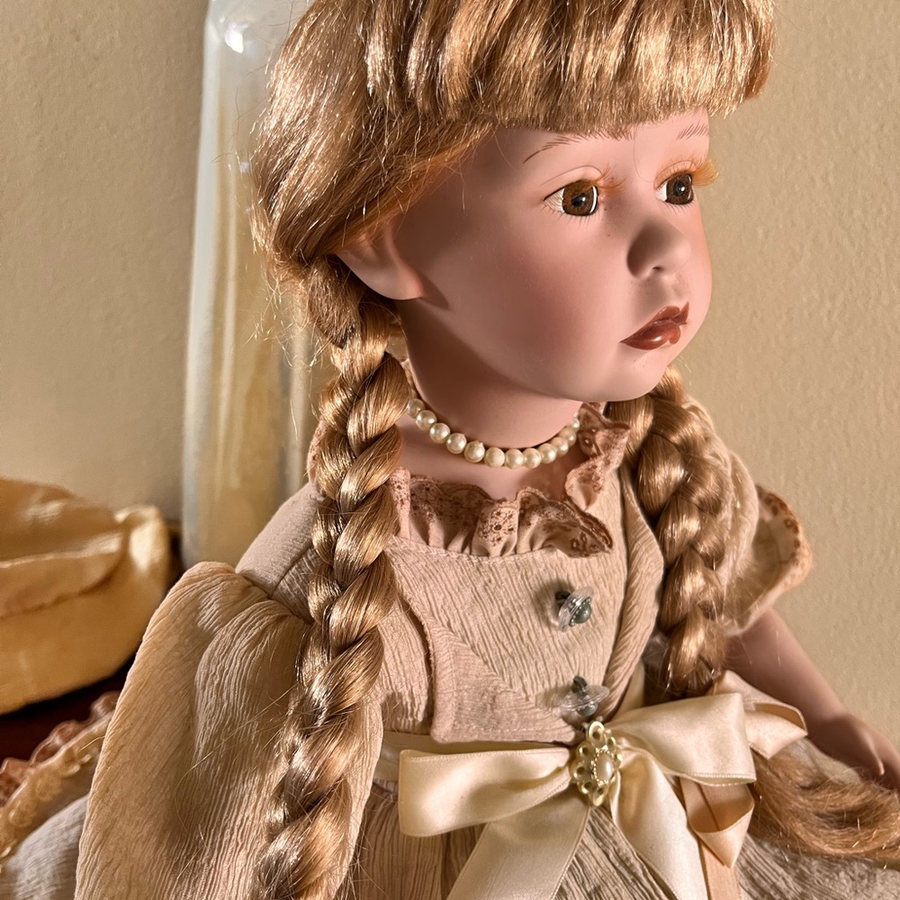 Morning International Doll Crafter Limited Edition Porcelain Hanna Doll